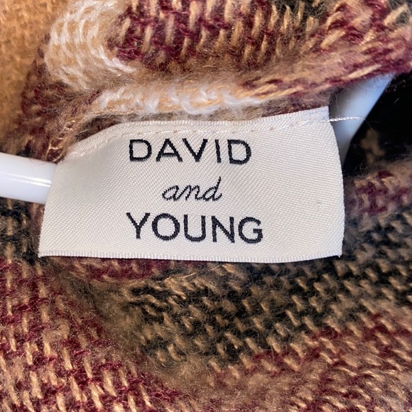 Flannel Shawl with a tie !! - Picture 4 of 4